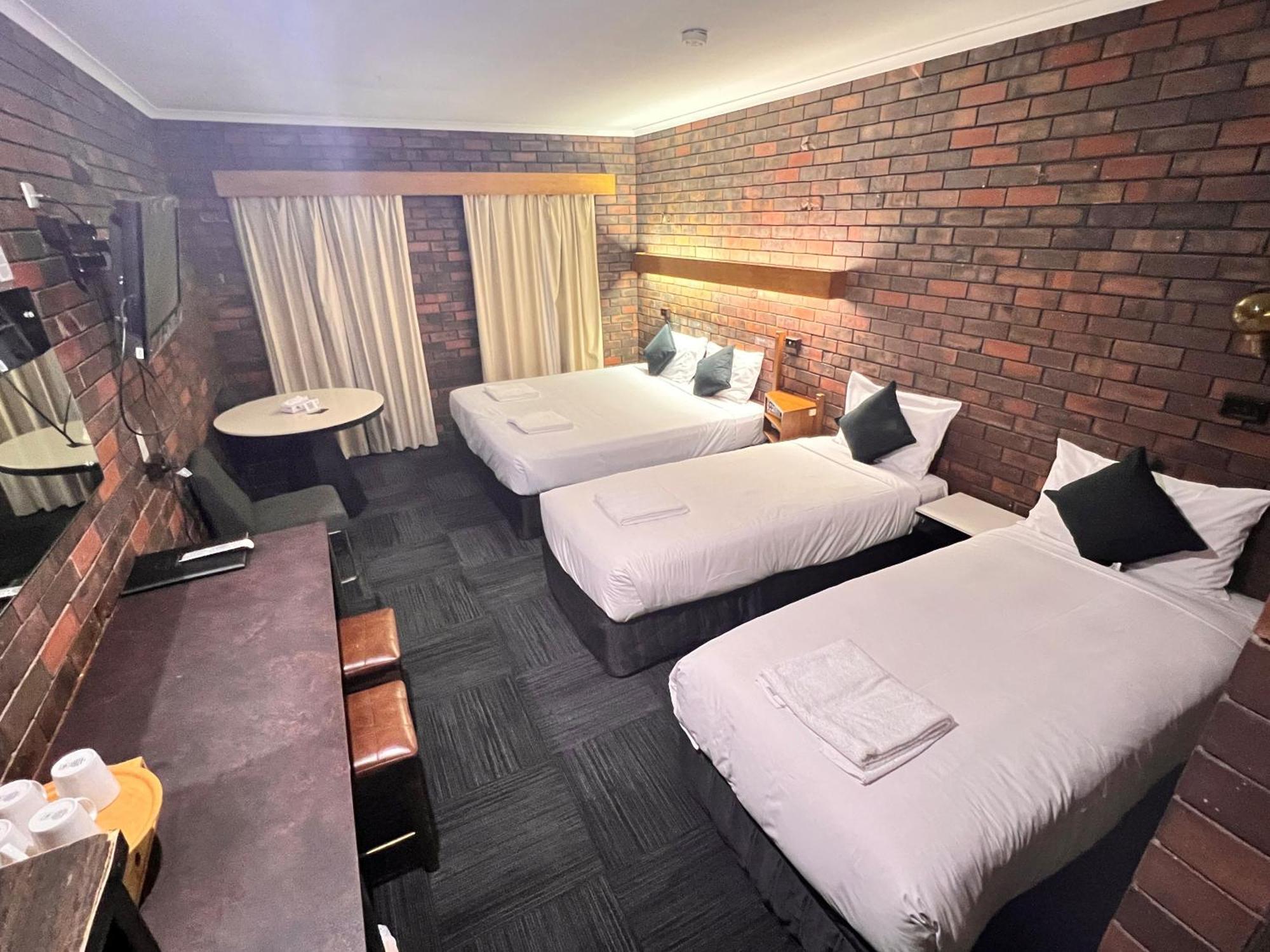 Two Rivers Motel Wentworth 외부 사진