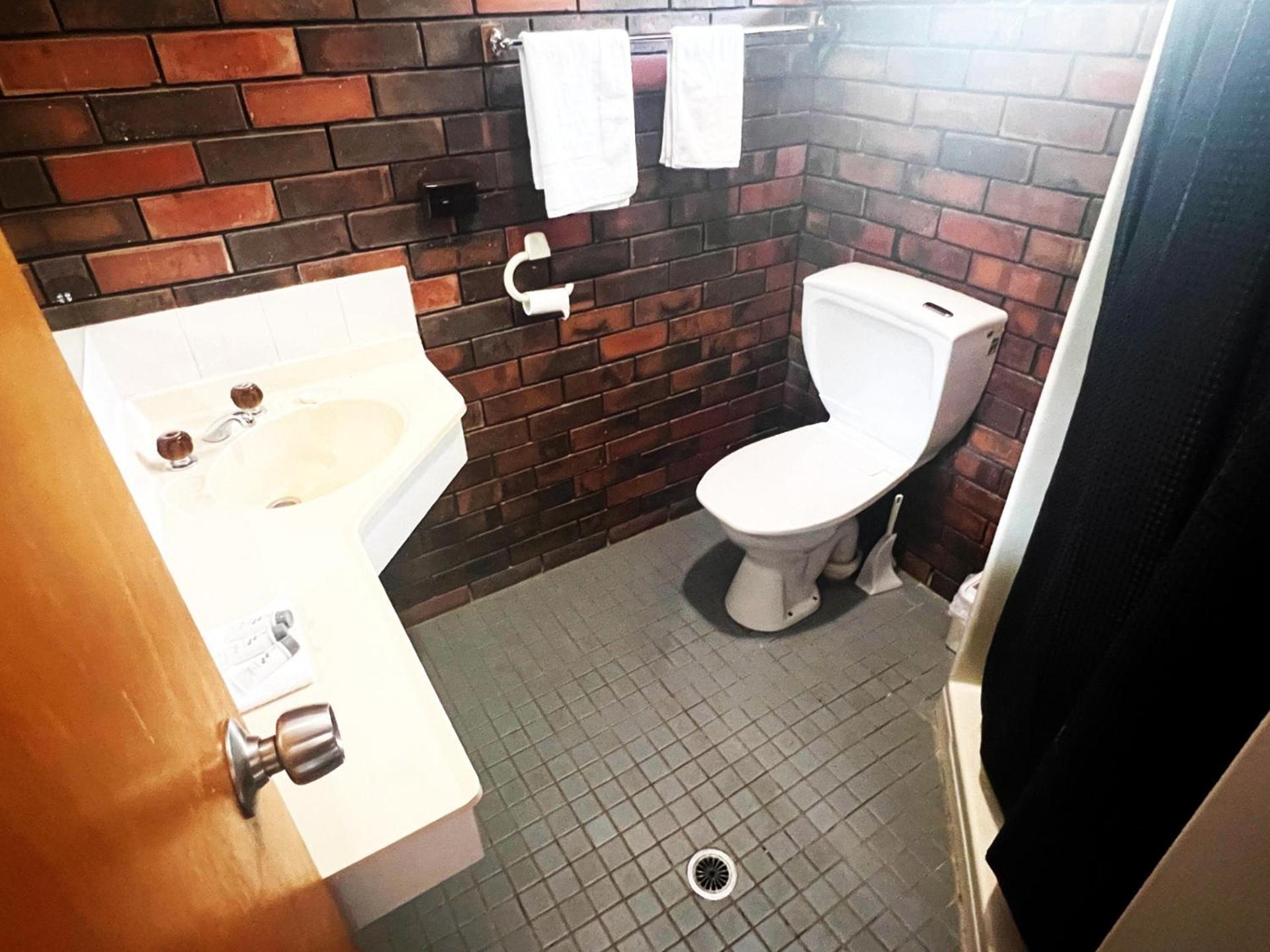 Two Rivers Motel Wentworth 외부 사진